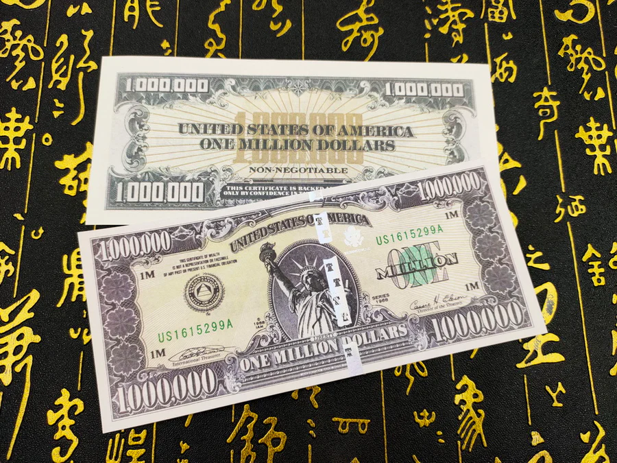 100 Pcs Of One Million Dollars US Statue Of Liberty Novelty Notes Banknotes Paper Money UNC Stack - Image 2